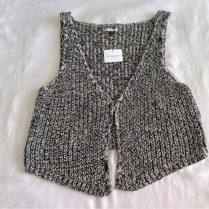 NWT American Eagle Open Clasp-Front Sweater Vest Size XL